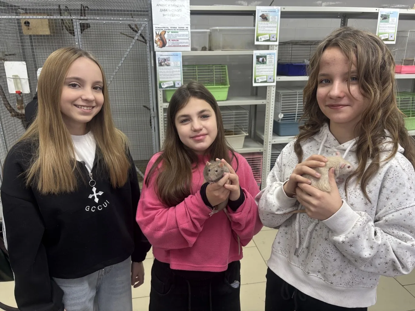 Добрые сердца: школьники подарили заботу обитателям мини-зоопарка