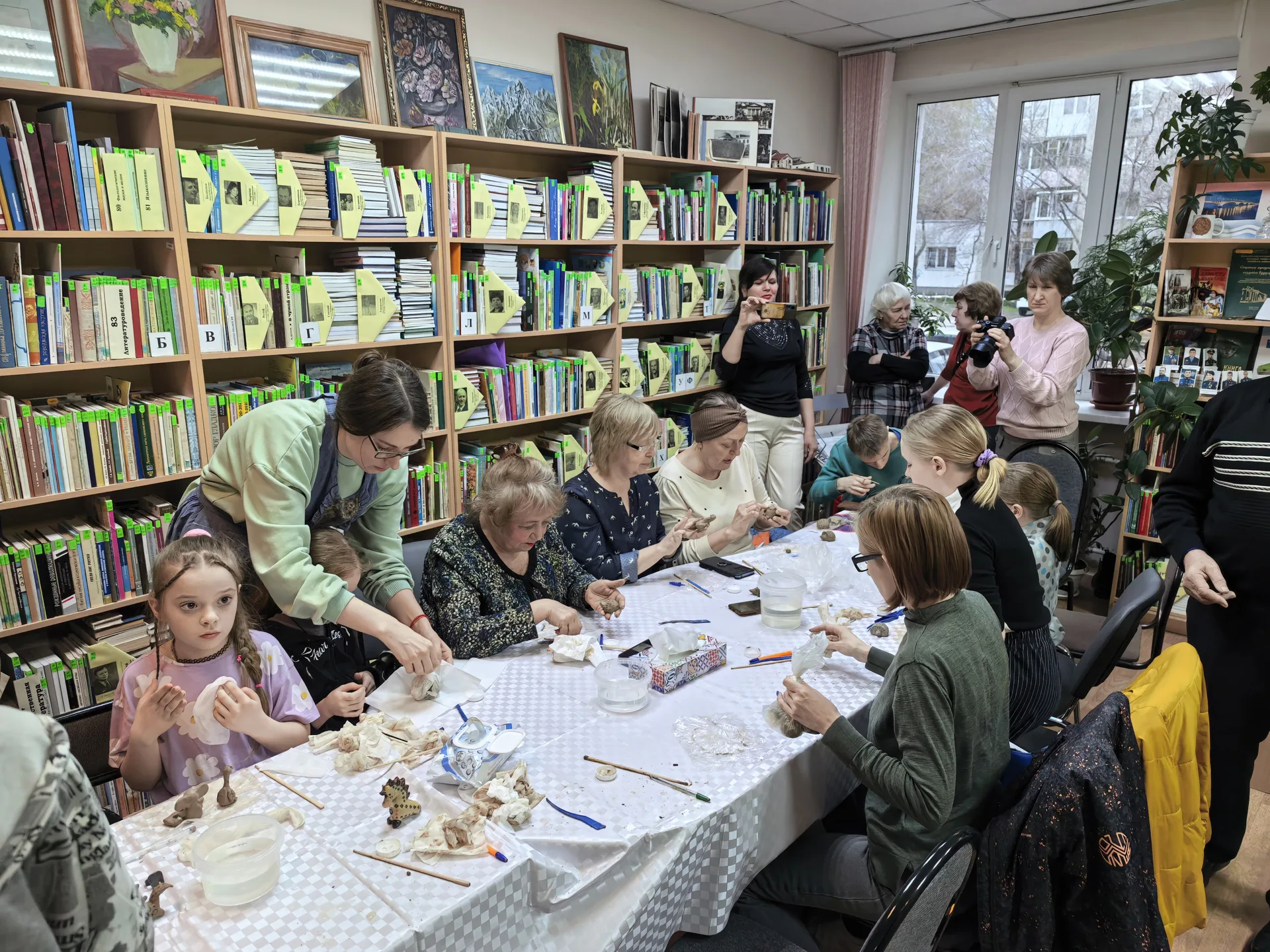 Педагоги Областного центра экологии, краеведения и туризма приняли активное участие во Всероссийской акции «Библионочь» – 2026